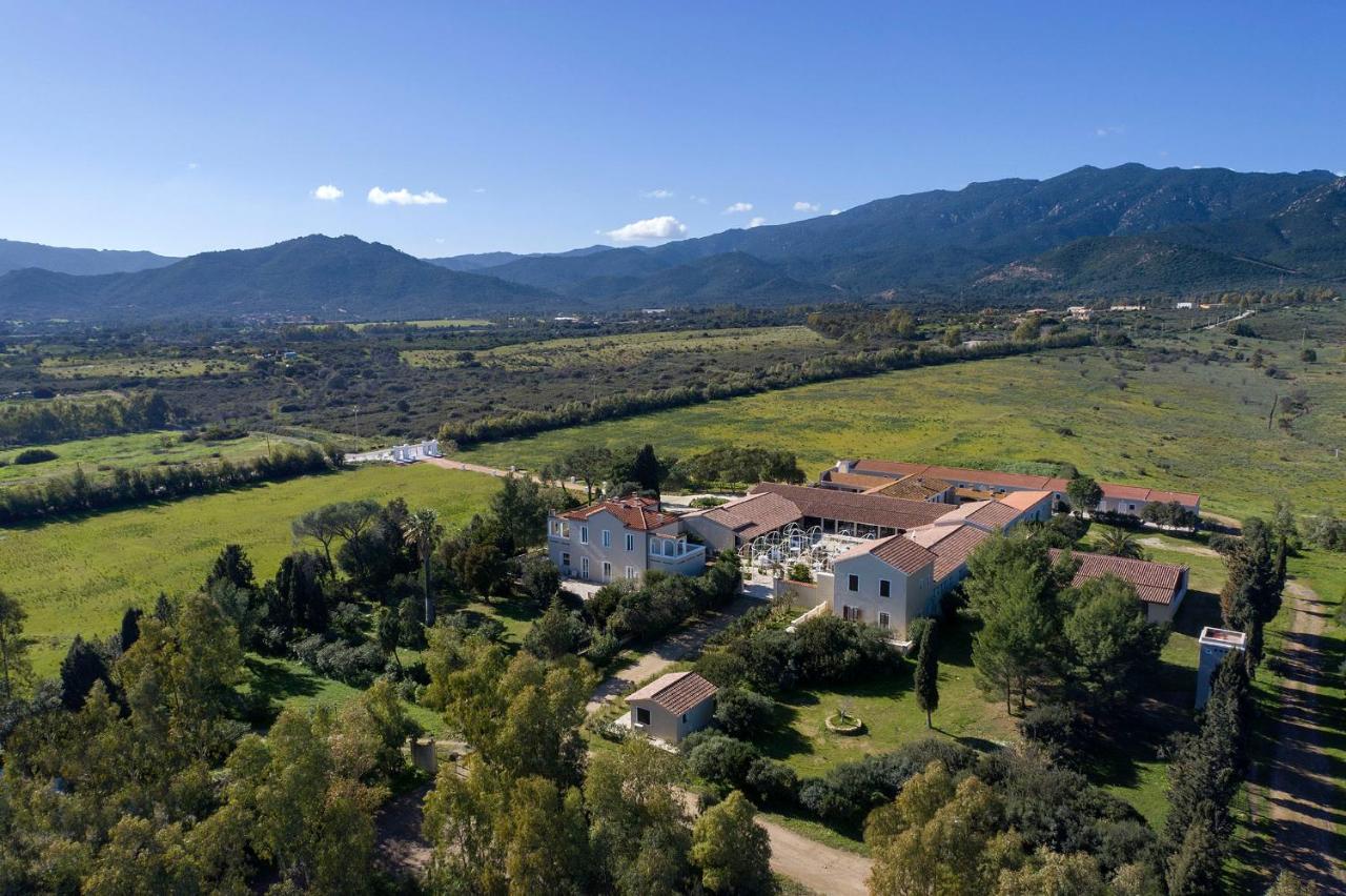 Villa Cavalieri Country Hotel Pula Exteriör bild