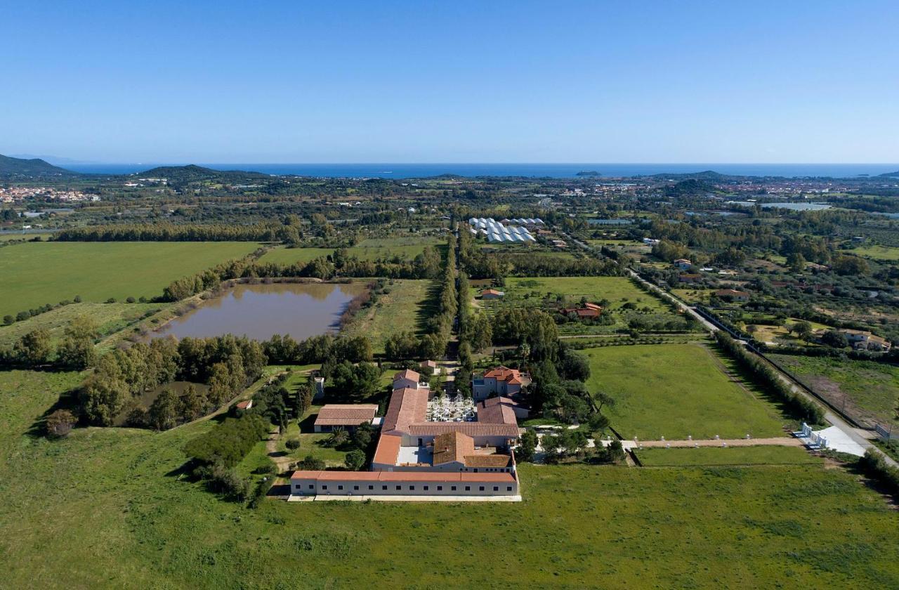 Villa Cavalieri Country Hotel Pula Exteriör bild