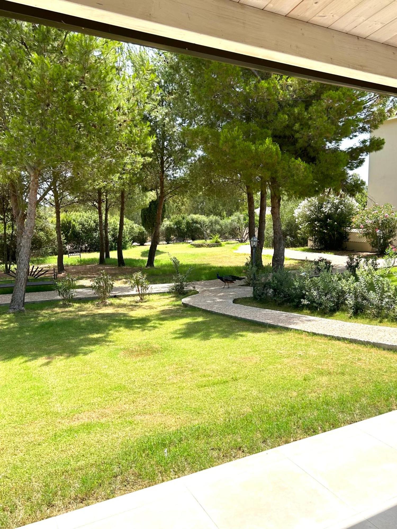 Villa Cavalieri Country Hotel Pula Exteriör bild