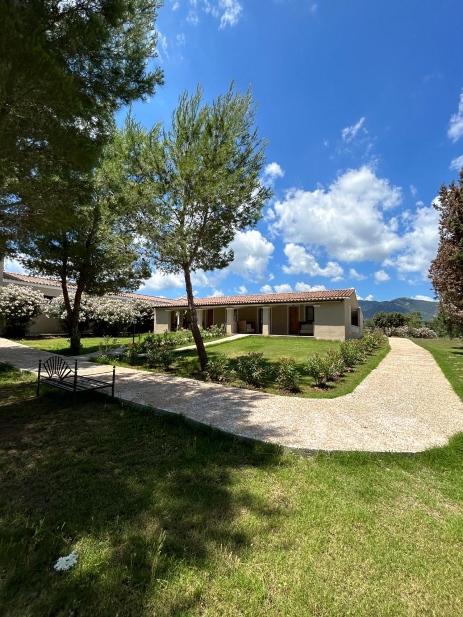 Villa Cavalieri Country Hotel Pula Exteriör bild