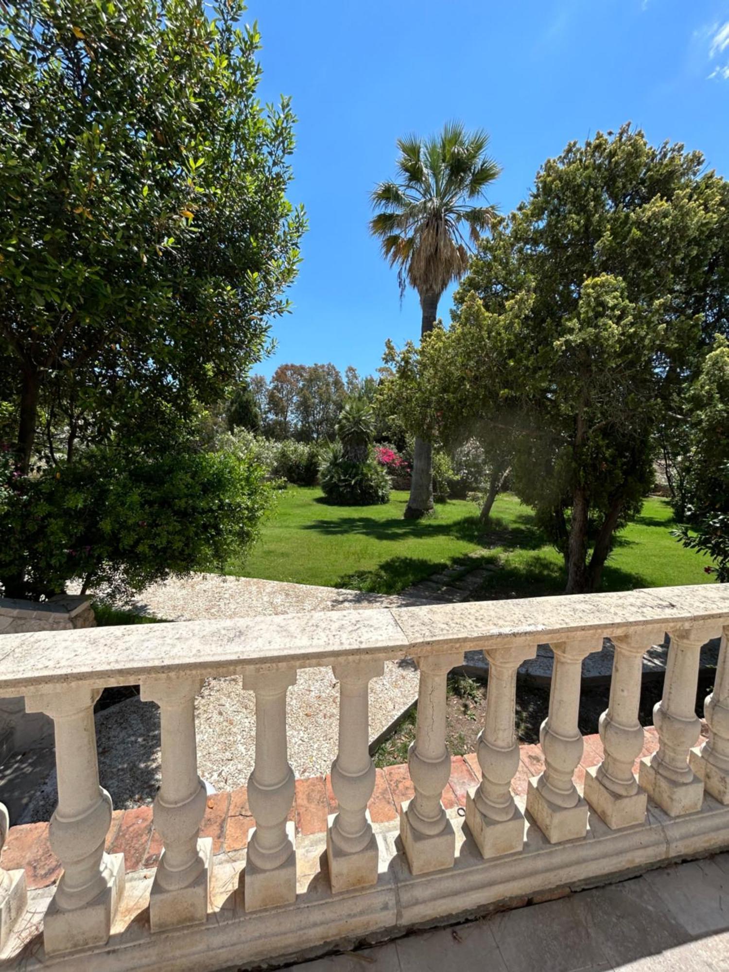 Villa Cavalieri Country Hotel Pula Exteriör bild