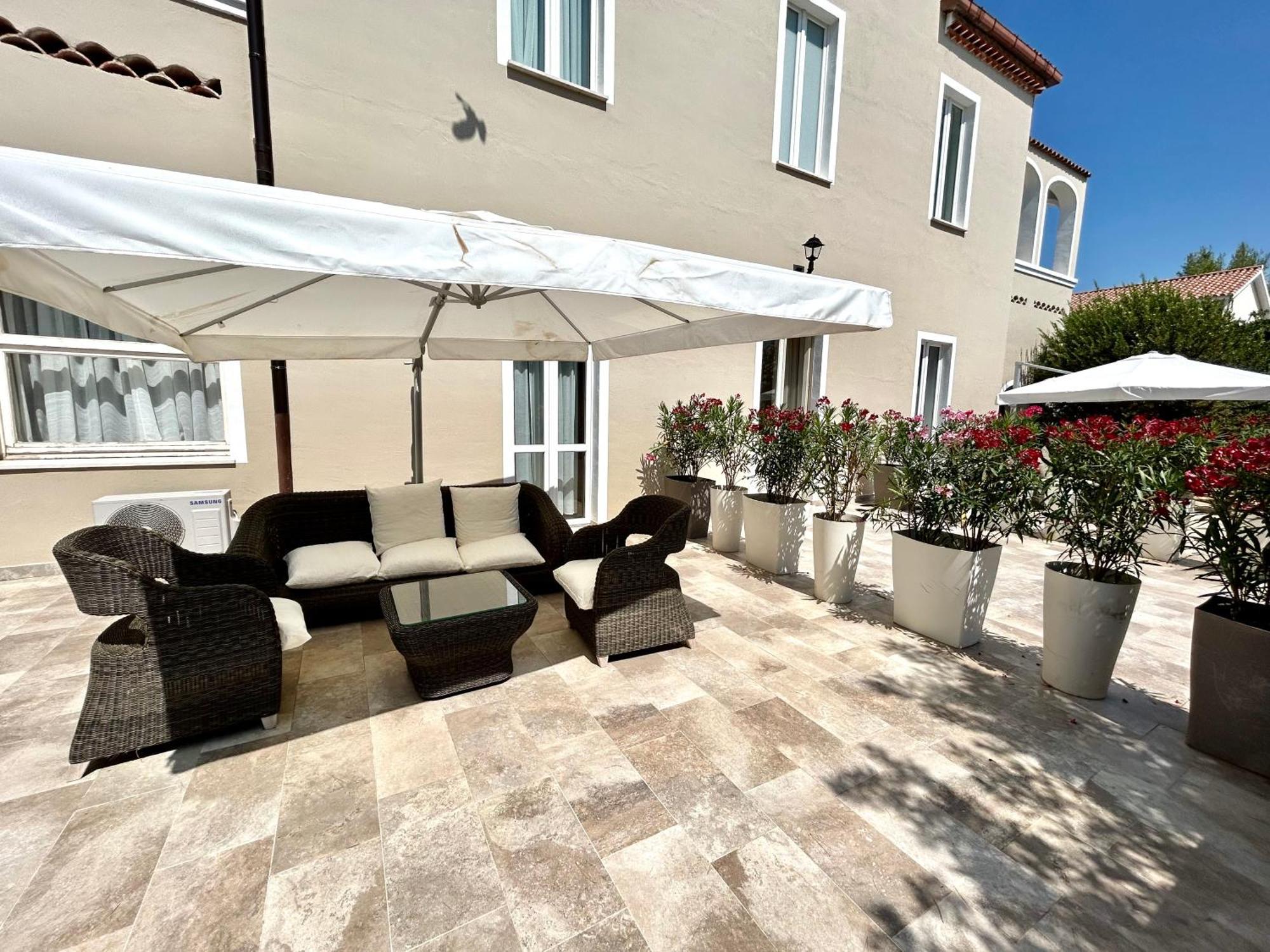 Villa Cavalieri Country Hotel Pula Exteriör bild